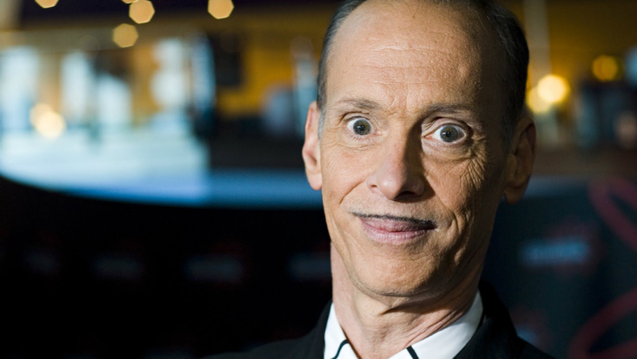 John Waters adoubé Chevalier des Arts et des Lettres à New York