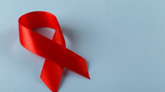 VIH : un traitement très précoce, possible clé d’une rémission durable, selon une étude de l’Institut Pasteur