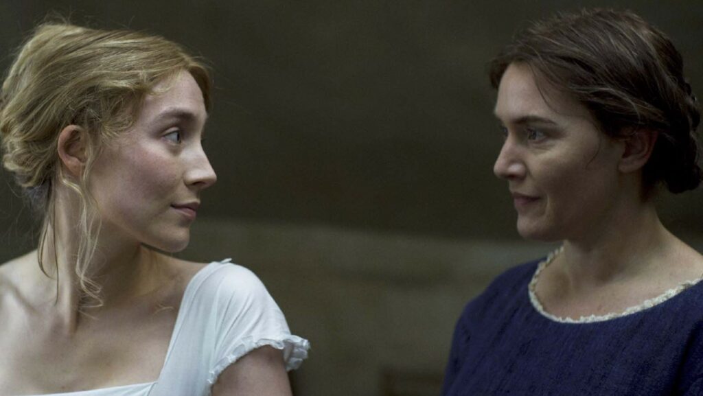 Saoirse Ronan et Kate Winslet dans « Ammonite », de Francis Lee - Pyramide Films